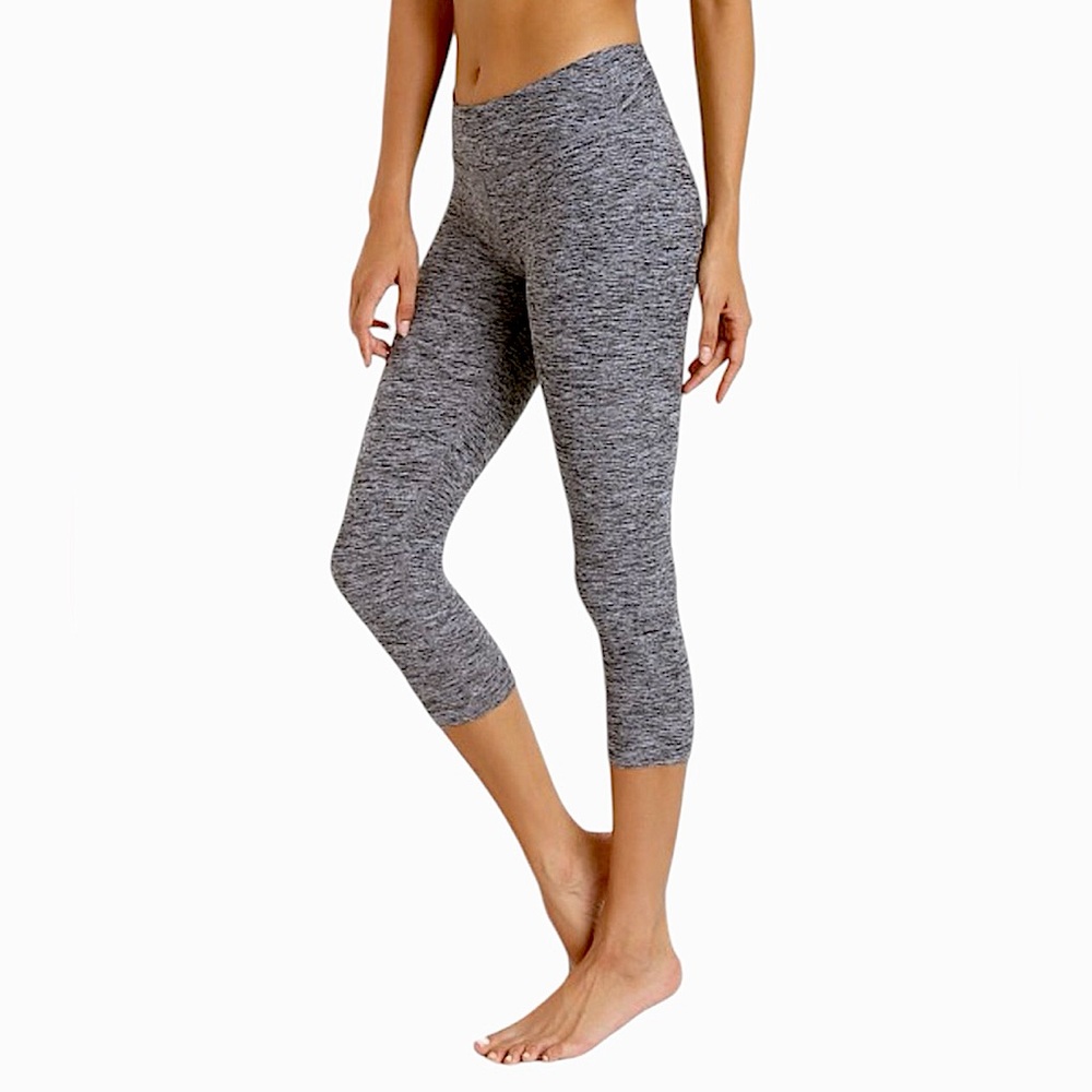 NWT Beyond Yoga Capri Spacedye Legging Black & Gray XS